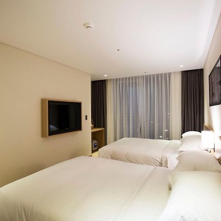 Best Western Haeundae Hotel Пусан Екстериор снимка